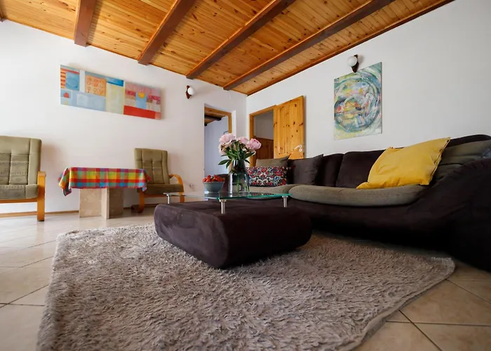 Casa vacanze Beautiful In With Sauna